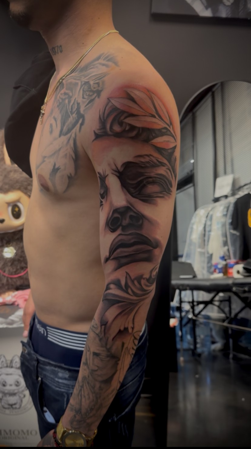 Realism tattoo by Elier at Horimu Studio
