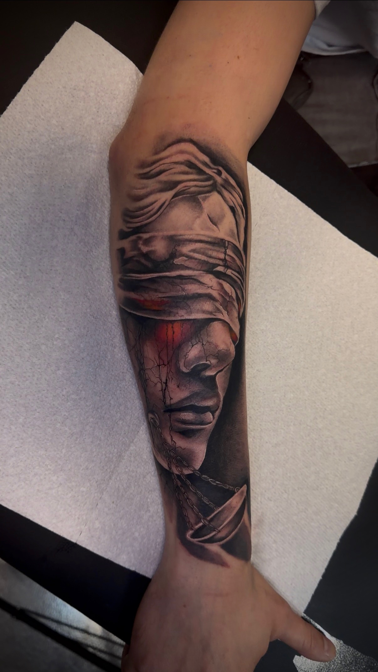 Large scale realism tattoo by Elier at Horimu Studio