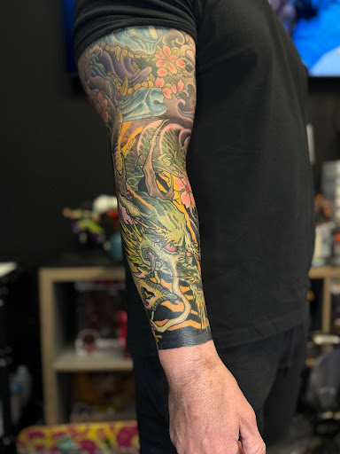 Bold Japanese tattoo design by Zack Yang at Horimu Studio